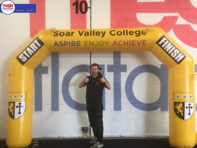 Giant Inflatable Soar Valley College race Arch Event Inflatable