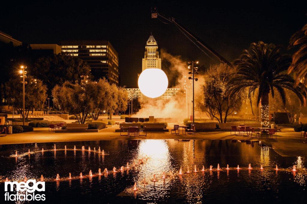 Glow inflatable sphere