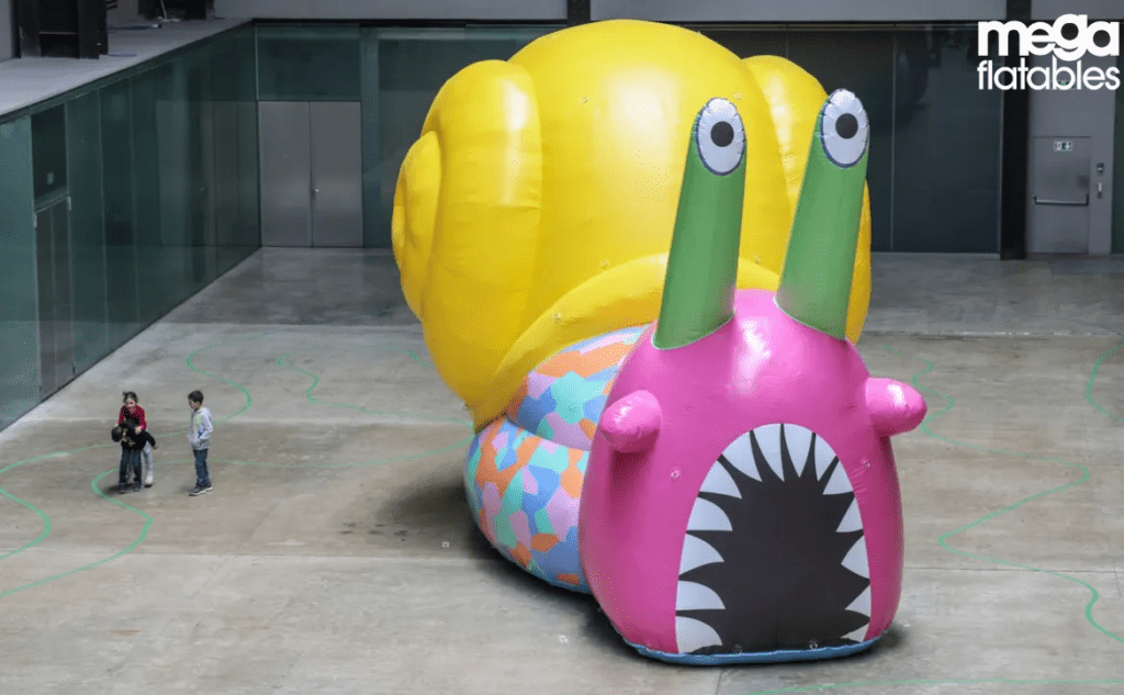 dash the snail inflatable